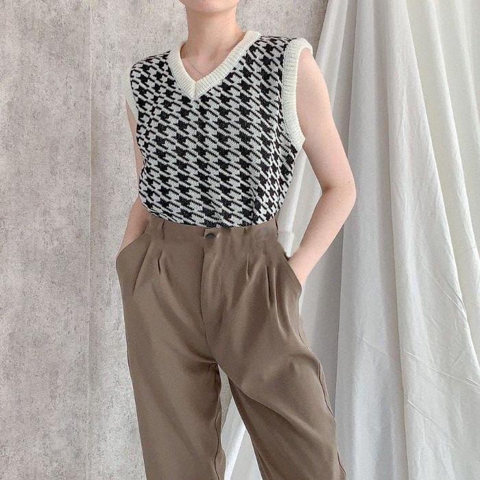 Gambar FX SHOP JENNIE VEST RAJUT HOUNDSTOOTH PREMIUM / ROMPI RAJUT - WHITE dari FX SHOP undefined Tokopedia