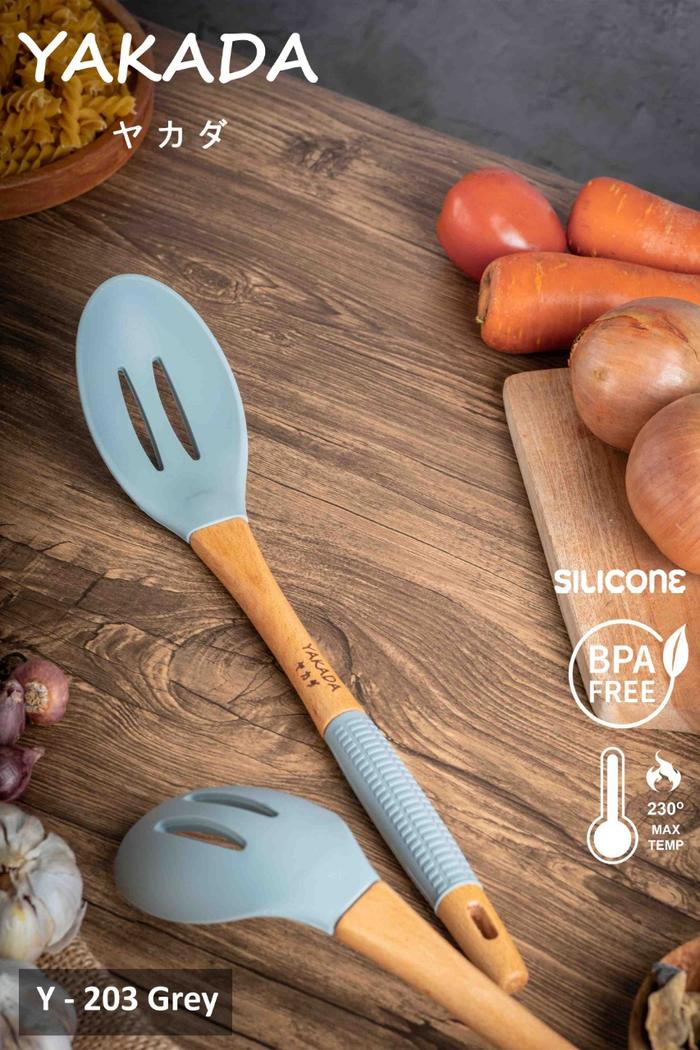 Gambar Spatula Kitchen Utensils Anti Leleh Double Silicone Y-203 Gagang Kayu - A SLOTTED SPOON dari Ollahomeliving undefined Tokopedia