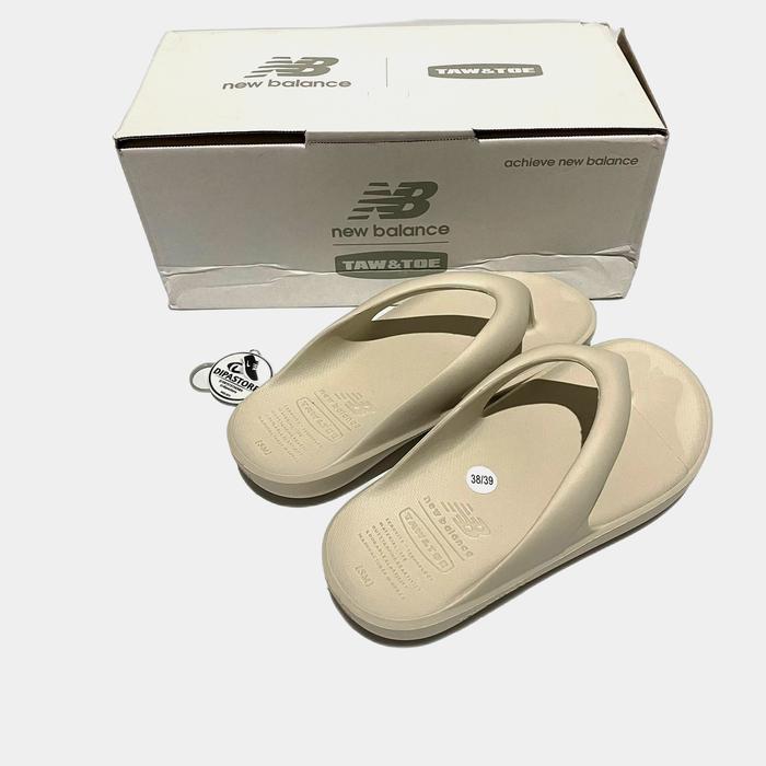 Jual New Balance Slippers x Taw Toe 