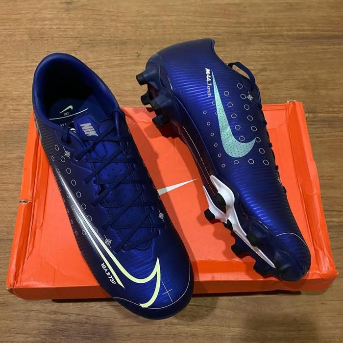 Nike Mercurial Vapor 12 Club M AH7378 001 soccer