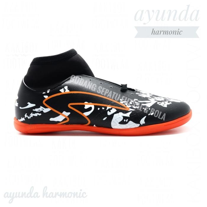 Gambar Sepatu Futsal Pria Specs Vertecs Acelarator Boot Varian Warna-Merah,39 - hitam orange dari AYUNDA HARMONIC undefined Tokopedia