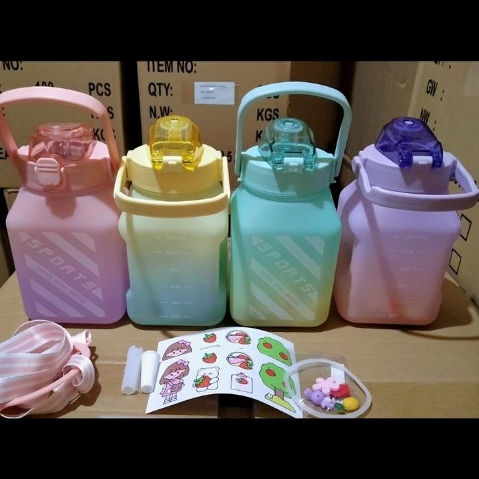 Gambar Botol Minum Gemoy Kotak Gradiasi Viral 1500ml / Free Sticker - Random dari hadden_shop undefined Tokopedia