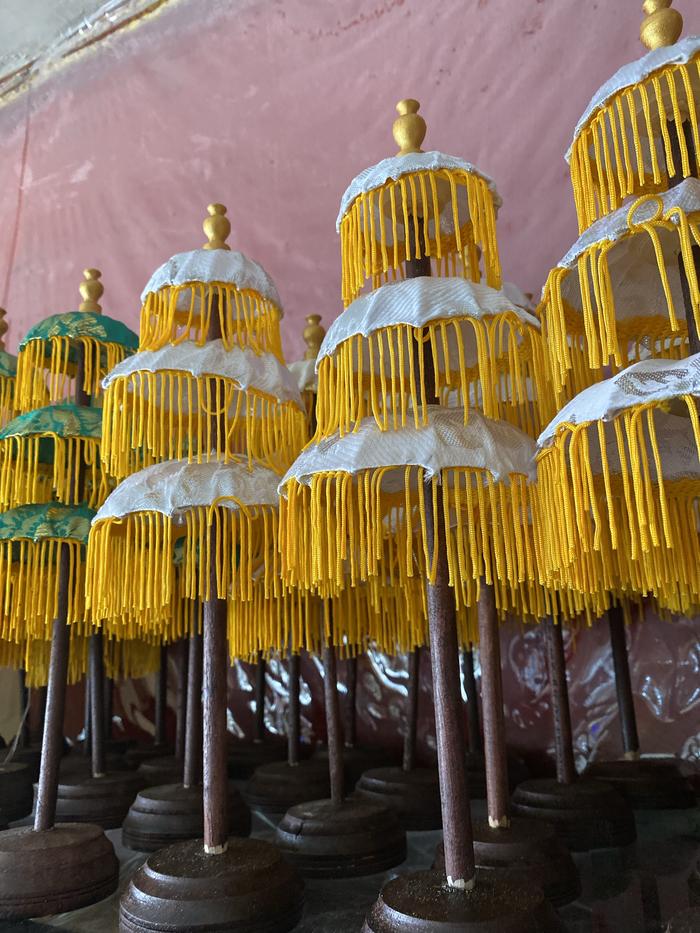 Gambar PAYUNG/TEDUNG MINI BALI 3 tingkat - Putih dari agungjenara undefined Tokopedia