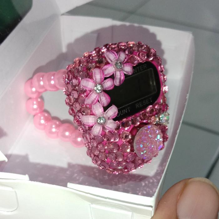 Gambar tasbih digital swarovski blink blink / hampers / gift / souvenir - Pink, Tali Karet Std dari Tasbehdigital undefined Tokopedia