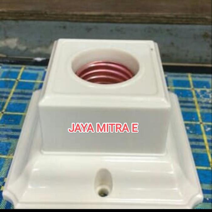 Gambar Broco Fitting Lampu Plafon Segi 1210 dari Jaya Mitra Electric undefined Tokopedia