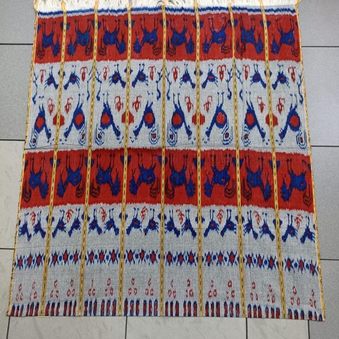 Gambar Kain tenun ikat troso tenun blanket etnik jepara motif Sumba Premium - Abu-abu dari galerietnik undefined Tokopedia