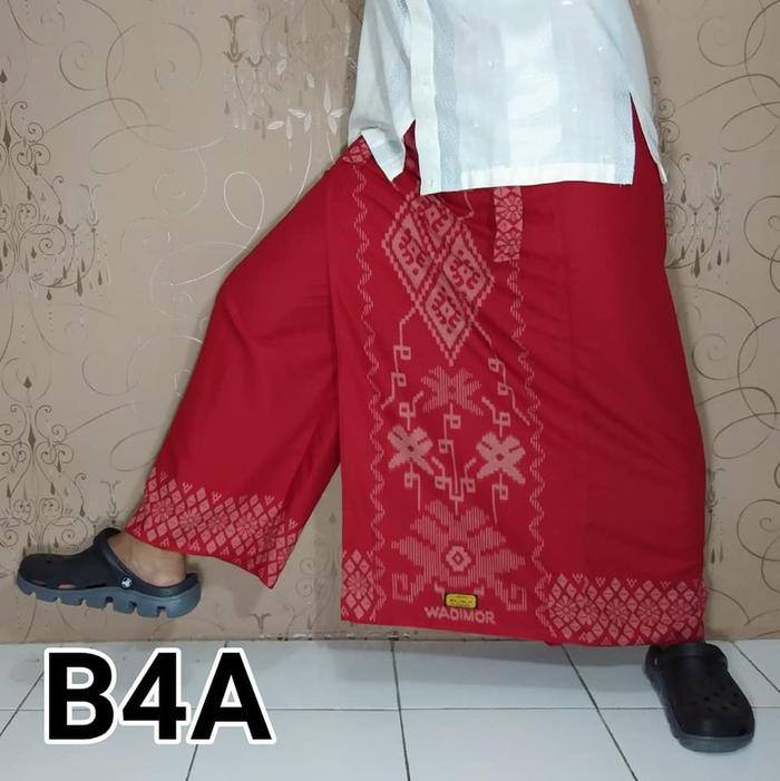 Gambar sarung celana dewasa batik "WADIMOR" adem enak dan nyaman di kulit - B4A dari amel88 undefined Tokopedia