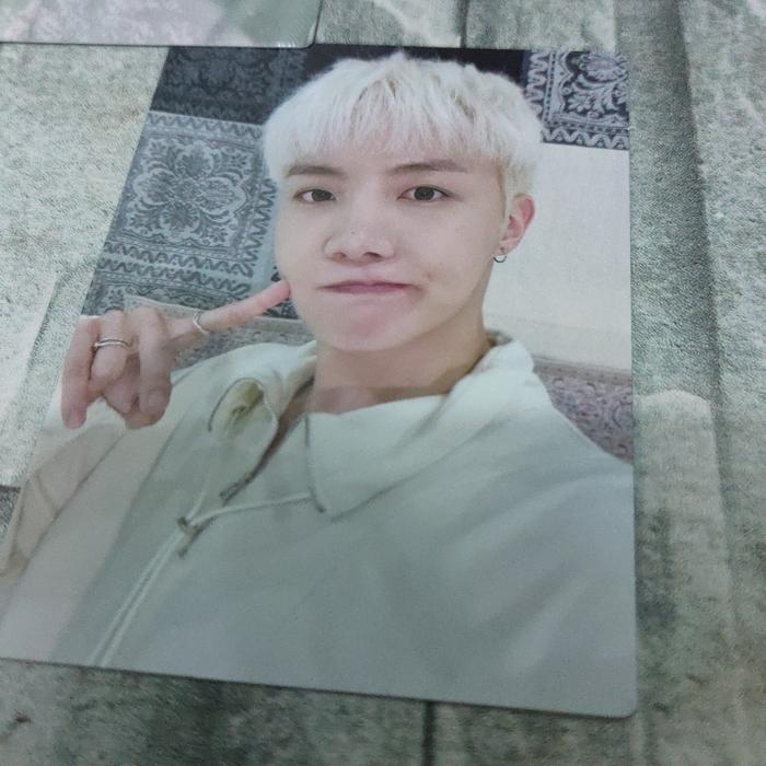 Gambar READY STOK OFFICIAL SHARING BTS PTD IN SEOUL MPC SUGA JHOPE - Suga 1 dari D_chankpopshop undefined 5 Tokopedia