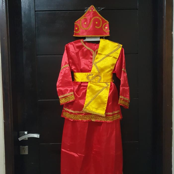 Gambar pakaian adat riau anak / baju adat melayu anak / baju adat anak - cewe merah, S dari Restu Ibu Baju Adat undefined Tokopedia