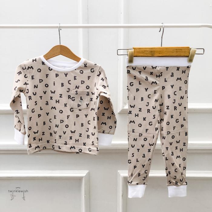 Gambar Twinklewish-BodyFit Pajamas 100% Anti-Bacterial Cotton Baju tidur anak - Alphabet, XS dari Twinklewish undefined Tokopedia