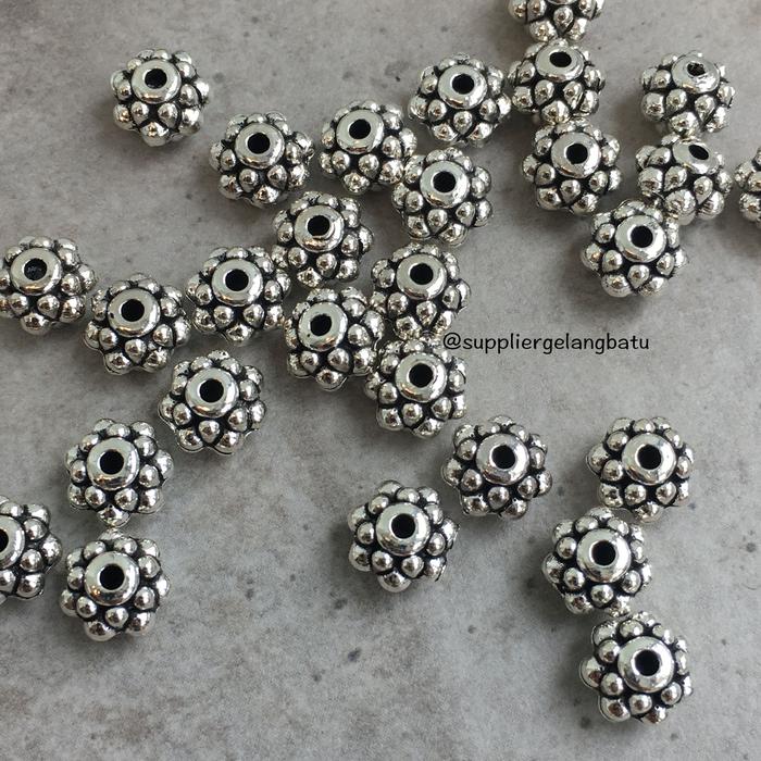 Gambar Aksesoris spacer bulat pipih SILVER BAKAR pembatas gelang kalung etnik - bunga silver dari gelangbatu undefined Tokopedia