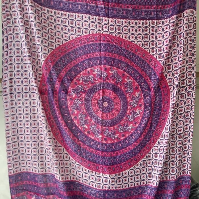 Gambar Kain Pantai Tebal||Kain Bali Motif Mandala Ukuran 165 x 120 - Pink dari elkays undefined Tokopedia