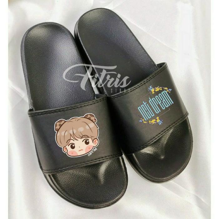 Gambar Sandal slide nct dream - MARK LEE, 38 dari Fitris Store undefined Tokopedia