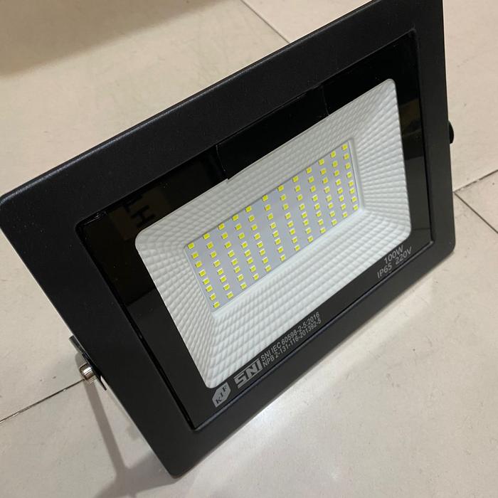 Gambar lampu sorot 100w 100 watt led outdoor lampu tembak 100w lampu sorot - HELIOS 100W, SINAR PUTIH dari eco led lighting undefined Tokopedia