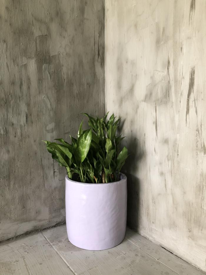 Gambar pot terakota / pot tanah liat / pot terracotta 30 CM - custom warna dari gallerycretive.co2 undefined Tokopedia