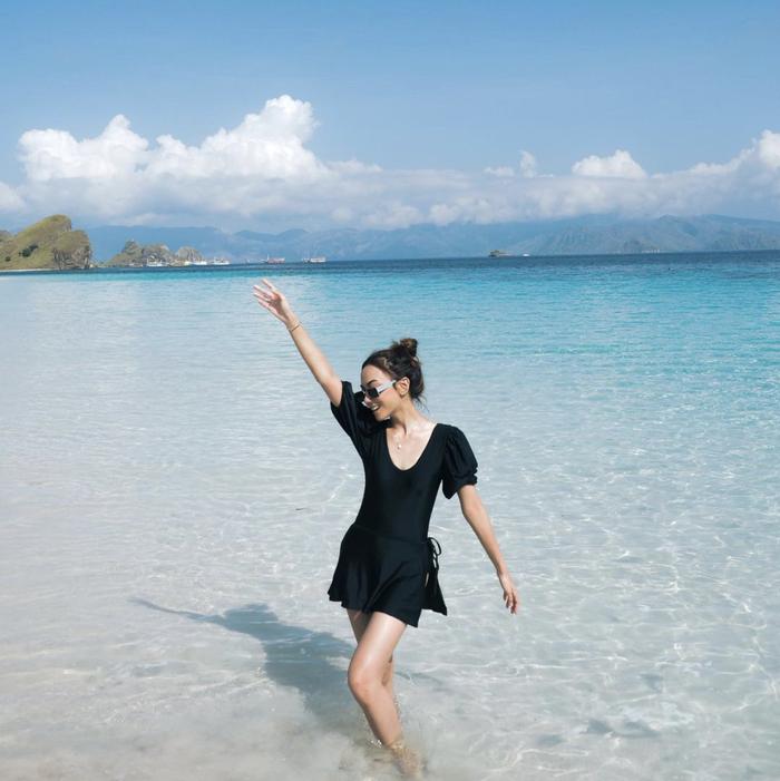 Gambar Blaire monokini 2 piece baju renang rok bisa dilepas green hijau bali - Hitam, M dari TMBM undefined Tokopedia