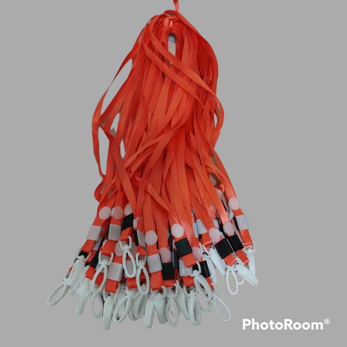 Gambar Tali Id Card 1 cm Tali Id Nametag 1 cm Polos Gantungan Id Card 1 cm - Merah dari Kontener Id Card Store undefined Tokopedia