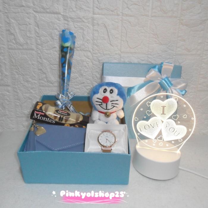Gambar GIFT BOX DORAEMON KADO ULANG TAHUN KADO ANNIVERSARY KADO WISUDA - Love Jam dari Pinkyshop undefined Tokopedia