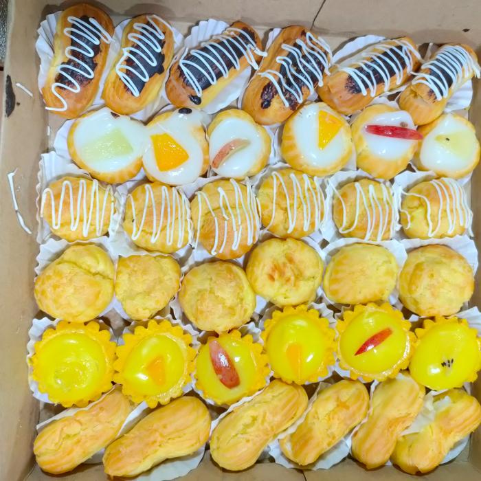 Gambar Kue Sus Aneka Topping / kue jajan pasar isi 36 pcs dari Toko Mabruri 12 undefined Tokopedia
