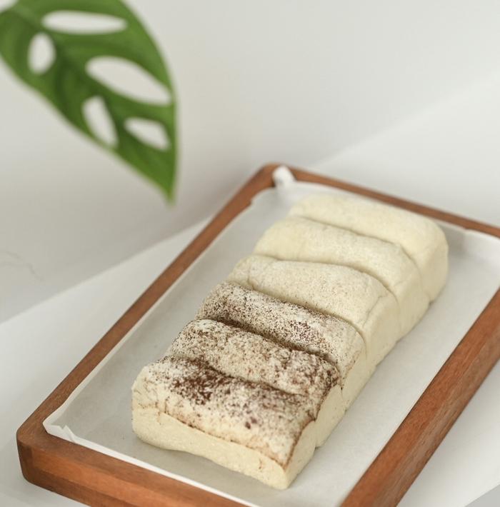 Gambar Vegan Mylk Buns - Plain dari Coco Bakehouse undefined Tokopedia
