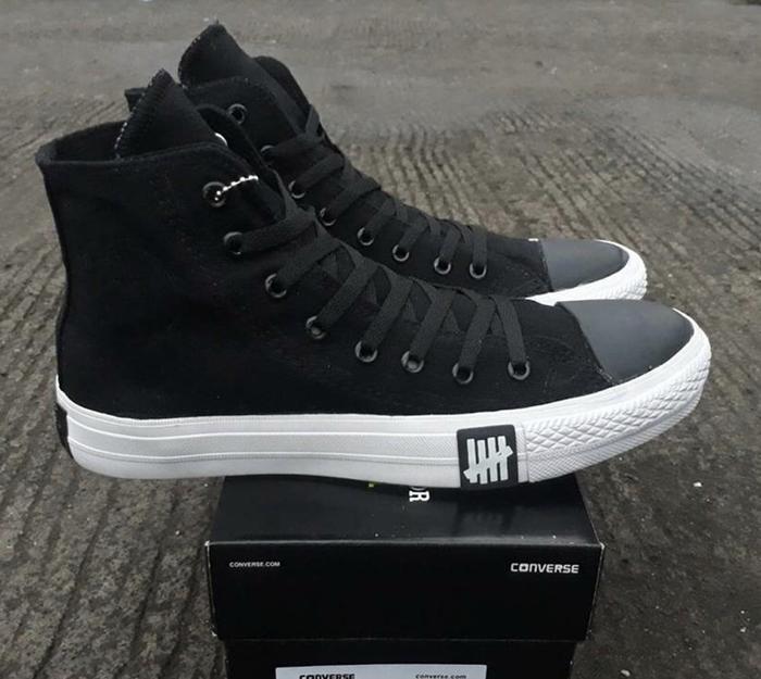 Gambar Sepatu Sneakers Pria Wanita Converse All Star Undefeated Petir Tinggi - Hitam, 36 dari Naita's Store undefined Tokopedia