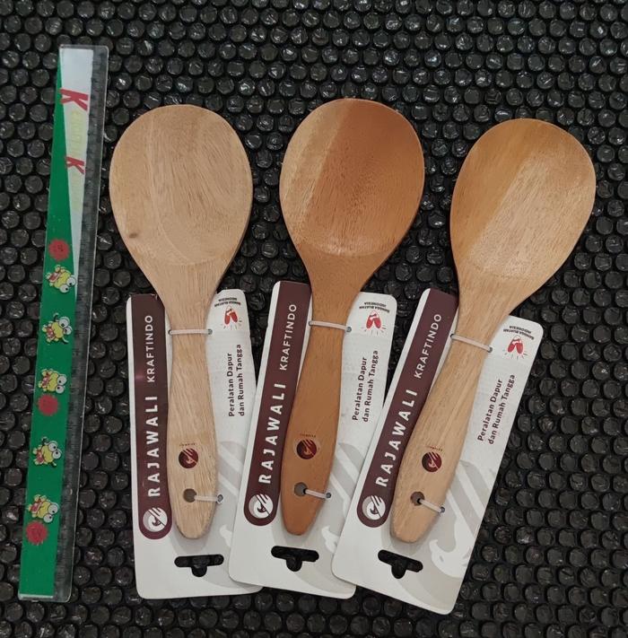 Gambar Spatula kayu / Sendok masak kayu / Sodet Kayu /Alat masak kayu premium - B dari TokOnlineRuby undefined Tokopedia