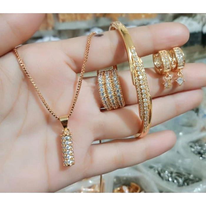 Gambar Xuping Set Dewasa Perhiasan Fashion Lapis Emas PL1907 - 5 dari JC 77 undefined Tokopedia