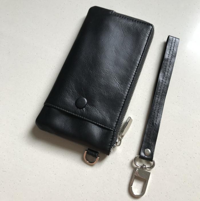Gambar Iphone 13 Pro Max Wallet Case Iphone 13 Pro Max Pouch Dompet Iphone 13 - Hitam dari PoshLeatherCase Kota Administrasi Jakarta Barat Tokopedia