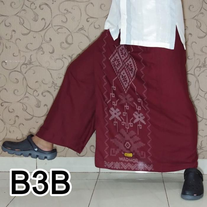 Gambar sarung celana dewasa batik "WADIMOR" adem enak dan nyaman di kulit - B3B MARUN dari amel88 undefined Tokopedia