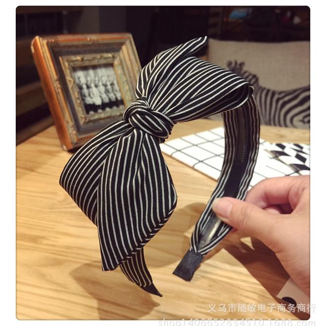 Gambar Bandana bando pita besar motif garis. - Hitam dari Fen-collection undefined Tokopedia