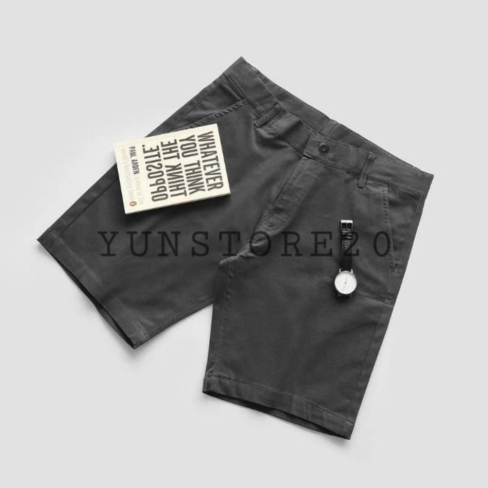 Gambar Celana Chino Pendek Pria / Celana Pendek Chinos Premium High Quality - Abu-abu, 32 dari YUNSTORE20 undefined Tokopedia