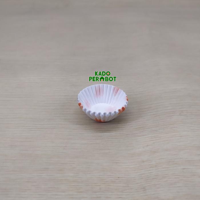 Gambar kertas kue bolu kukus - kertas bolu kukus - alas kue bolu kukus - 3,5x1,5cm dari Kadoperabot undefined Tokopedia