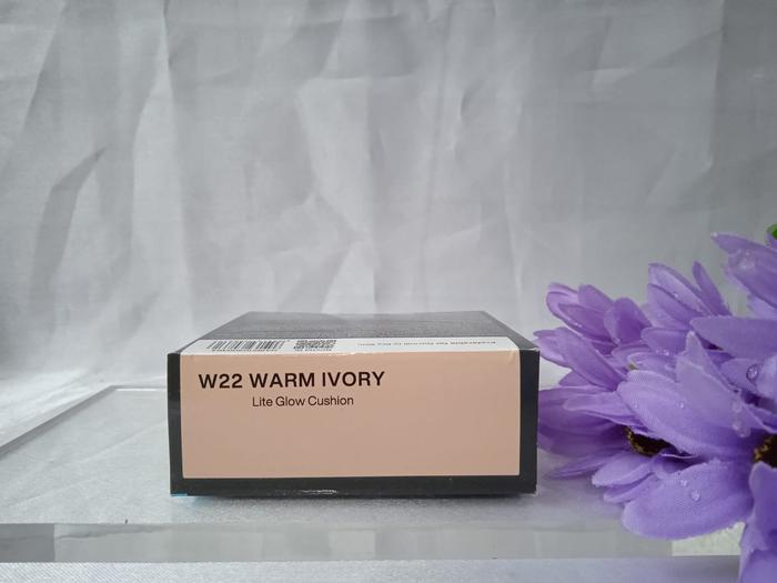 Gambar Makeover Hydrastay Lite Glow Cushion 15gr - W22 WARM IVORY dari Laris Swalayan Temanggung undefined Tokopedia