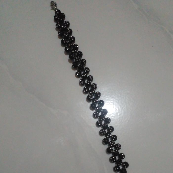 Gambar konektor masker hijab mutiara kristal ceko 2in1 - hitam kelip dari Noonie Shop undefined Tokopedia