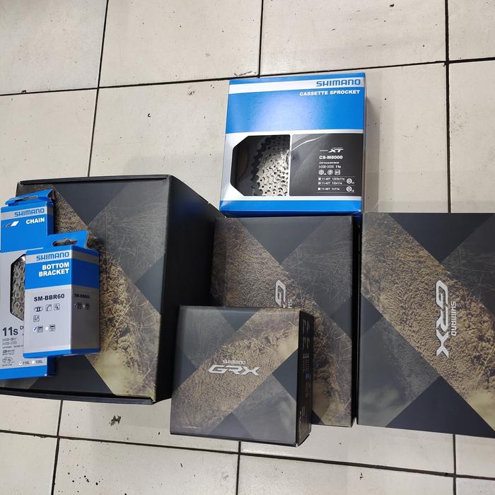Gambar Group Set Shimano GRX RX810 1 x 11 Speed Brifter Crank 42T Cassette 11-42T DEORE XT Original With Box dari TRIJAYA BICYCLE PONDOK LABU undefined Tokopedia