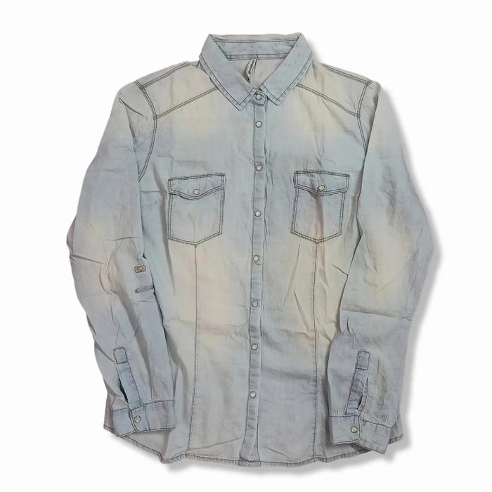 Gambar Kemeja Denim Stradivarius Second/Thrift/Preloved dari Panathrift undefined Tokopedia