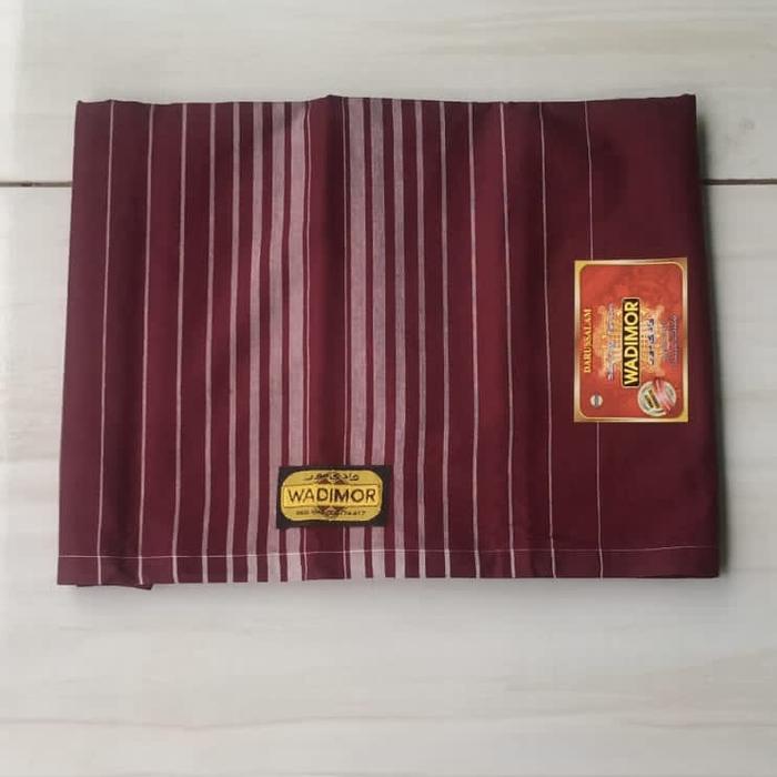 Gambar sarung wadimor marun fashion muslim pria dewasa - marun garis, dewasa dari wifa collection undefined Tokopedia