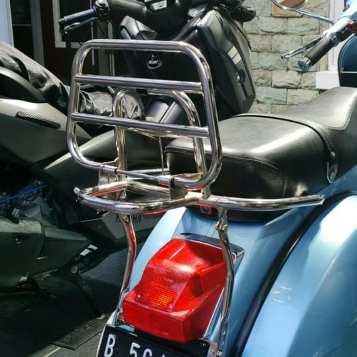 Gambar Backrack Vespa px ps exlusive excel dll / vespa klasik large frame - chrome dari Jen espana undefined Tokopedia