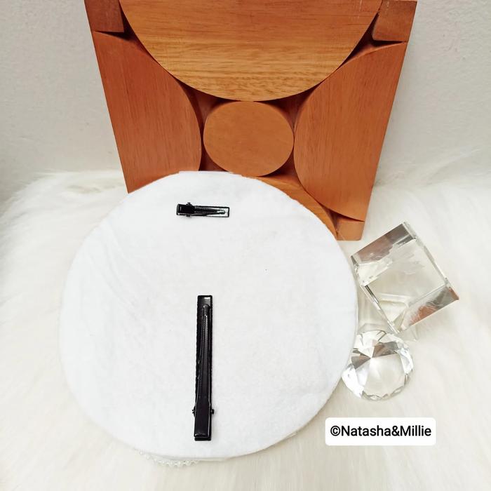 Gambar BANDO atau JEPIT RAMBUT FASCINATOR FLAT HAT - WHITE - JEPIT RAMBUT dari NatashaMillie undefined Tokopedia