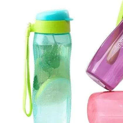 Gambar Tupperware Ecco Fashion Bottle 500 ml (1) - Biru tali hijau dari MHA TUPPERWARE undefined Tokopedia