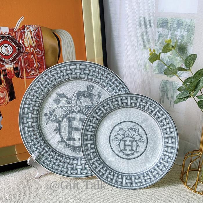 Gambar Hermes Plate 2pcs/box - Mosaique grey dari Chic Pro undefined Tokopedia