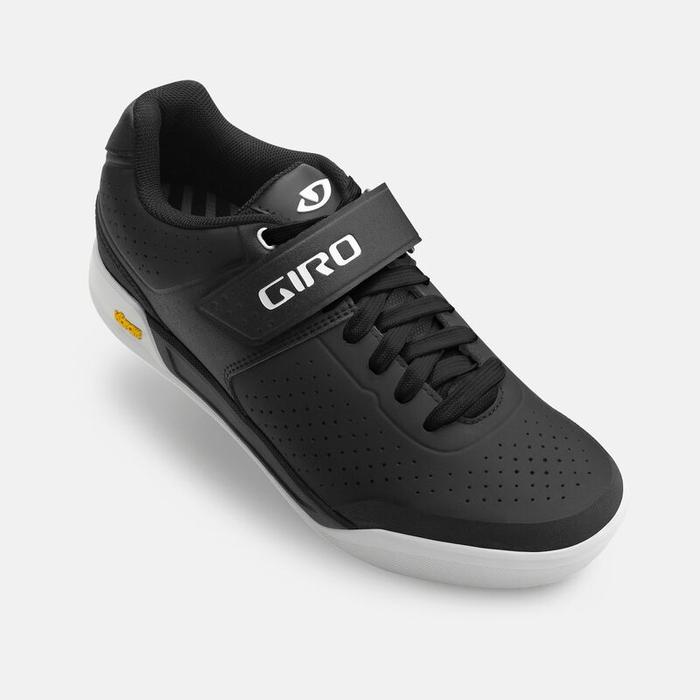 Gambar Sepatu Sepeda GIRO CHAMBER II - Gwin Blk White, 46 dari Build a Bike Online undefined Tokopedia