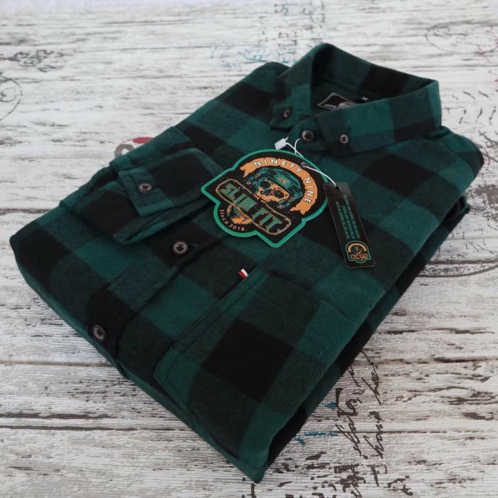 Gambar kemeja kotak kotak putih hitam Slim Fit pria Baju Cowok Flannel - gambar 5, XL dari uninia94 undefined 4 Tokopedia