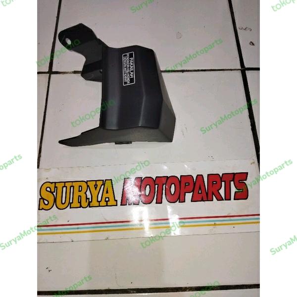 Gambar COVER TUTUP WADAH AIR RADIATOR HONDA VARIO 125 150 LED KODE K59 ORIGIN dari SURYA MOTOPART undefined Tokopedia