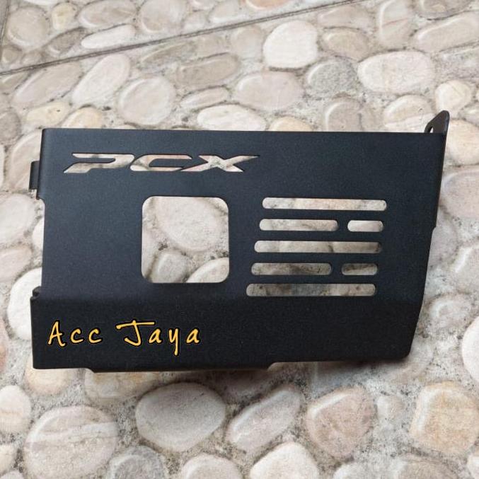 Gambar COVER ENGINE GUARD PELINDUNG MESIN HONDA PCX 160 VARIO 160 - Hitam, PCX 160 dari Accjaya Motorshop undefined Tokopedia