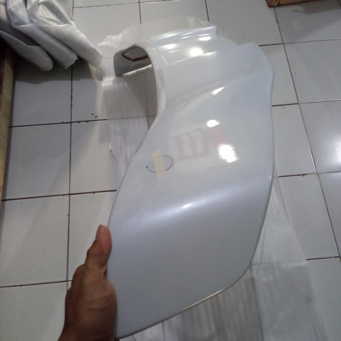 Gambar Spoiler Ertiga 2018 Warna original - Putih dari Berkah Usaha Mandiri_NEW undefined Tokopedia