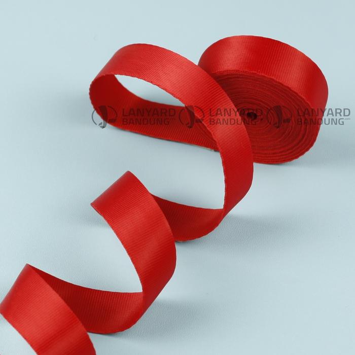 Gambar bahan roll tali lanyard IDCard polister bahan NYLON Licin ukuran 1,5cm - Merah dari Jakartacard undefined Tokopedia