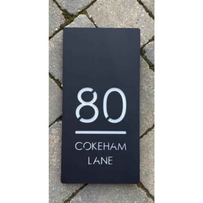 Gambar NOMOR RUMAH MINIMALIS, NOMOR RUMAH SIMPLE VARIASI, NOMOR RUMAH MODERN. - WHITE / CUSTOM, 13 x 25 cm dari DS COVER CAR undefined Tokopedia