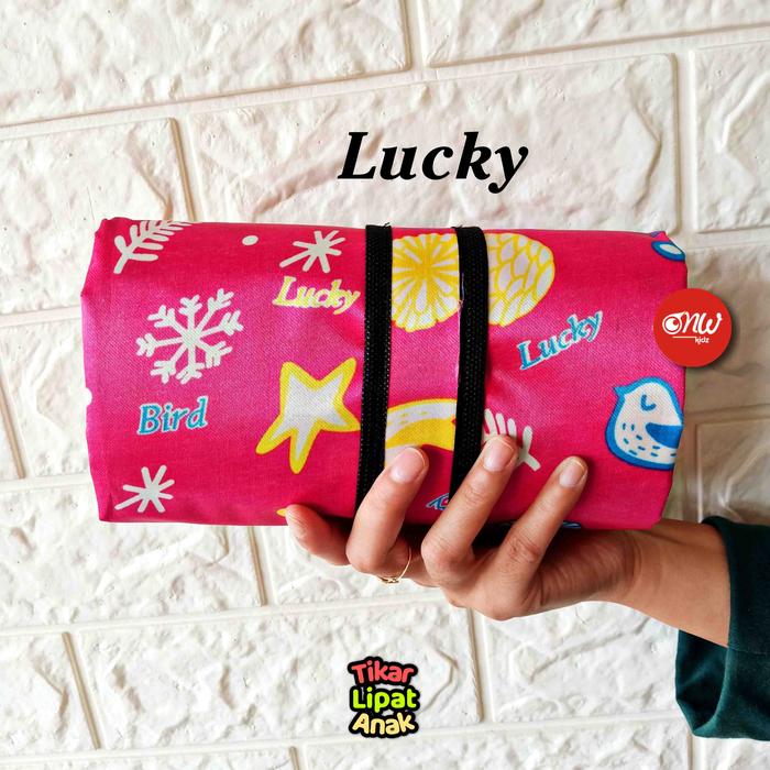 Gambar Tikar Lipat Piknik Kecil Mini Anak 150 x 150 cm Anti Slip Waterproof - Lucky dari tikarlipat undefined Tokopedia