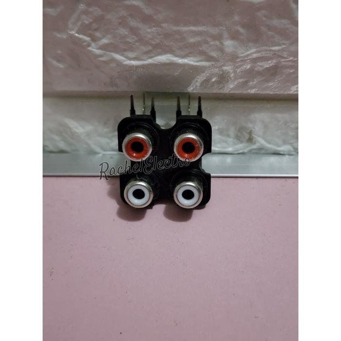 Gambar Socket RCA 4P Soket 4 Pin Bell Tancap PCB - Hitam dari RachelElectro undefined Tokopedia